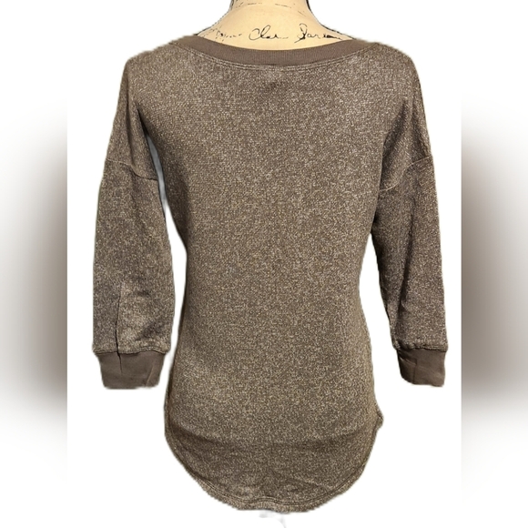 Red Camel Studded Long Sleeve - Picture 2 of 7